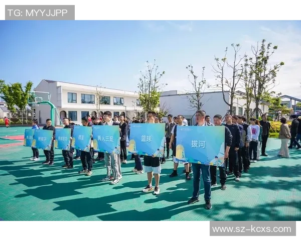 丹麦足球明星兄弟情深携手共创辉煌未来