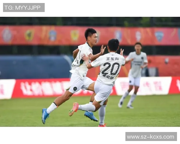 成都足球队强势领跑大满贯积分榜积66分展现冠军实力